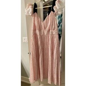 Eloquii Women's Size‎ 16 White and Red Heart Dress With Pleated Bottom Unique!